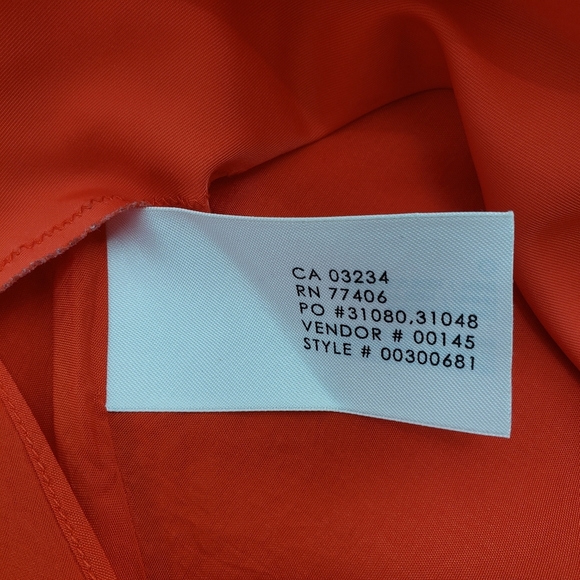 CLUB Monaco Lightweight Red Mini Skirt - Picture 6 of 6